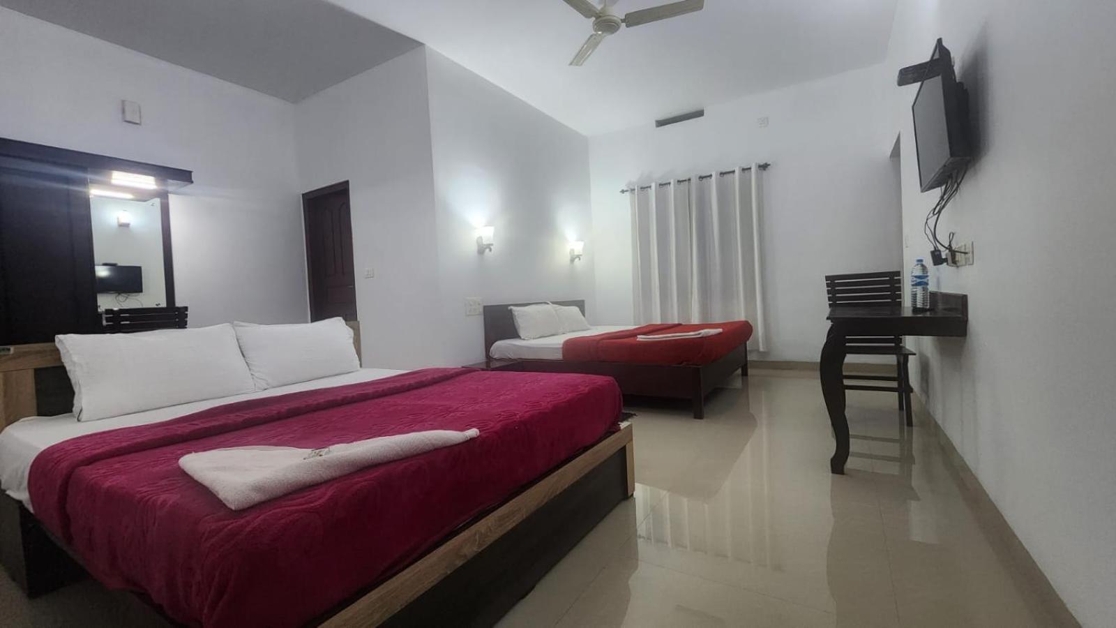 Pkn Homestay Thekkady Kumily Luaran gambar